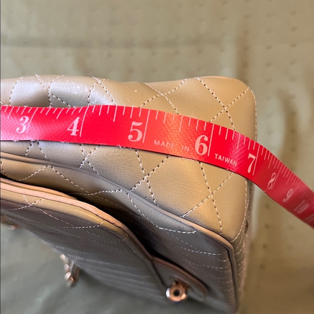 MEYERS Chic Quilted Olive hand Bag - Picture 7 of 9
